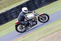 Vintage-motorcycle-club;eventdigitalimages;mallory-park;mallory-park-trackday-photographs;no-limits-trackdays;peter-wileman-photography;trackday-digital-images;trackday-photos;vmcc-festival-1000-bikes-photographs